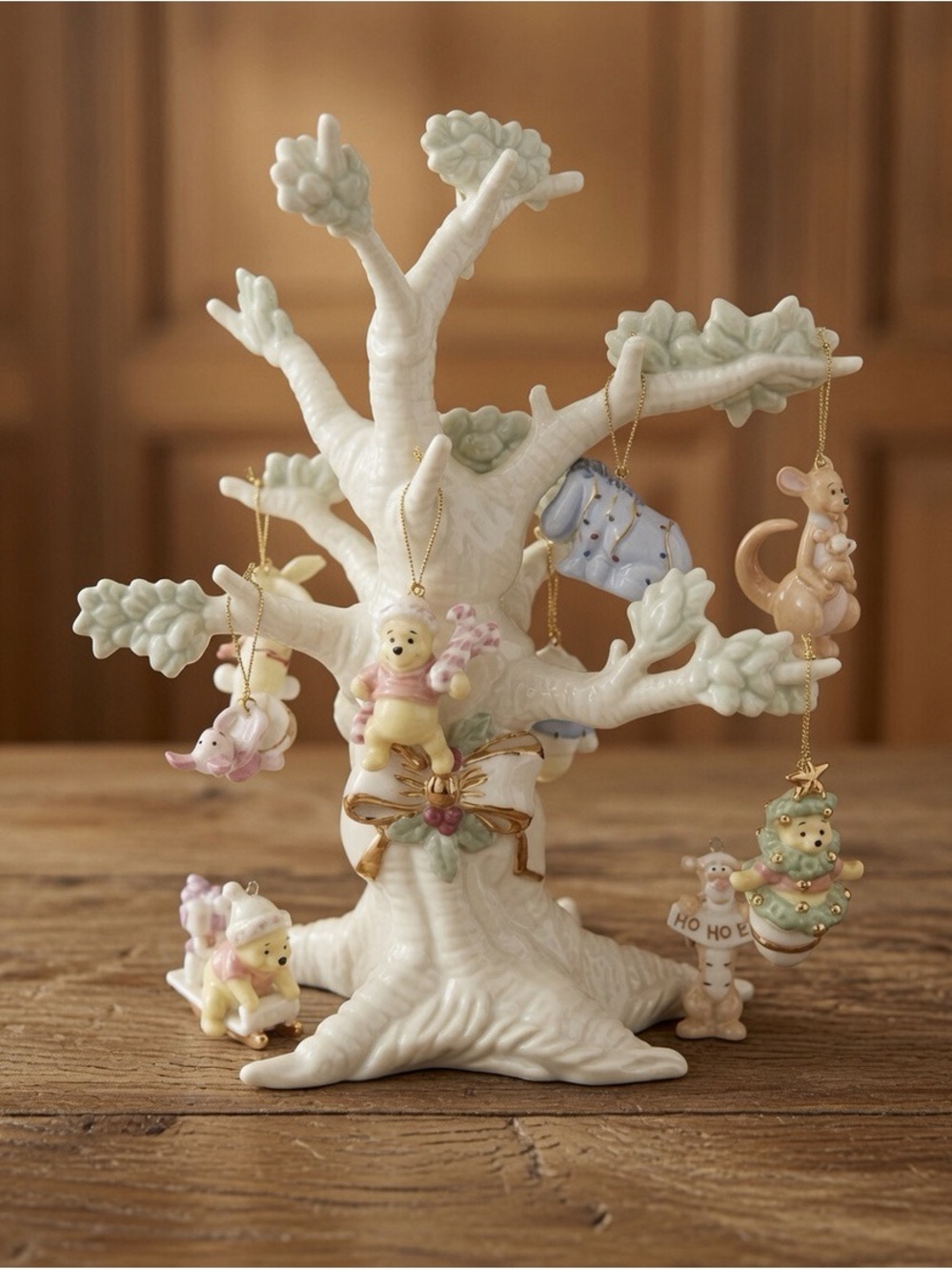 Lenox Disney Winnie the Pooh The Hundred Acre Wood Ornament Tree. 10 Ornaments.